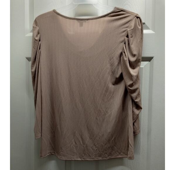 NWT Cato EST 1946 Size Medium Tan Cowl-Neck Draped Stretchy Ribbed Top - Picture 2 of 5